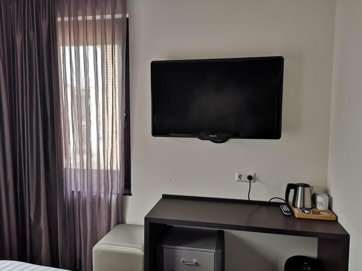 ליסא Hotel De Lis מראה חיצוני תמונה